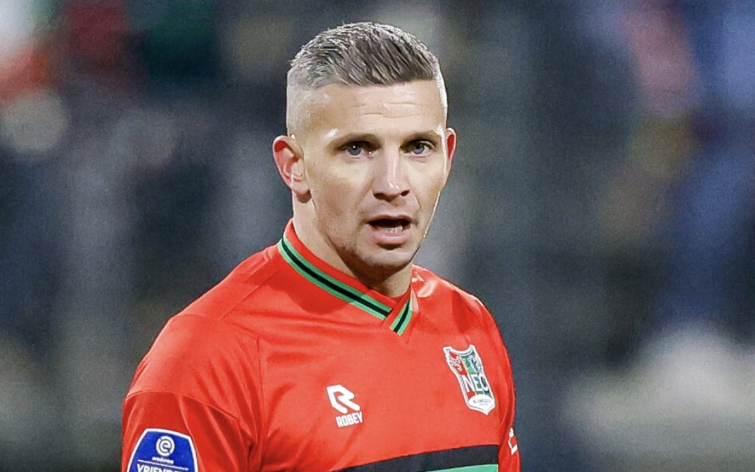 德君在内线 德君在内线