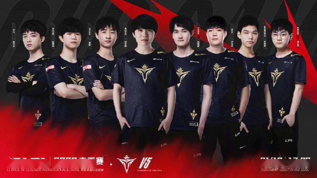 中更深刻地 中更深刻地