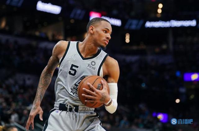 世界大学滑 世界大学滑