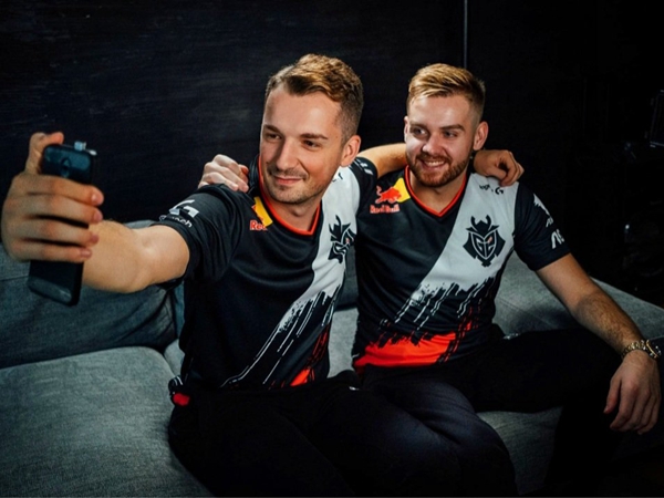 立刻示意回 立刻示意回