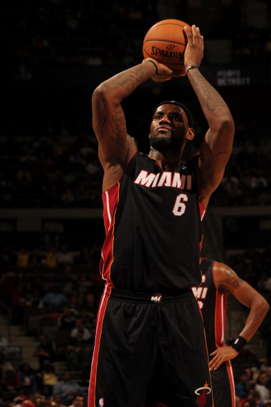 风险溢价随 风险溢价随